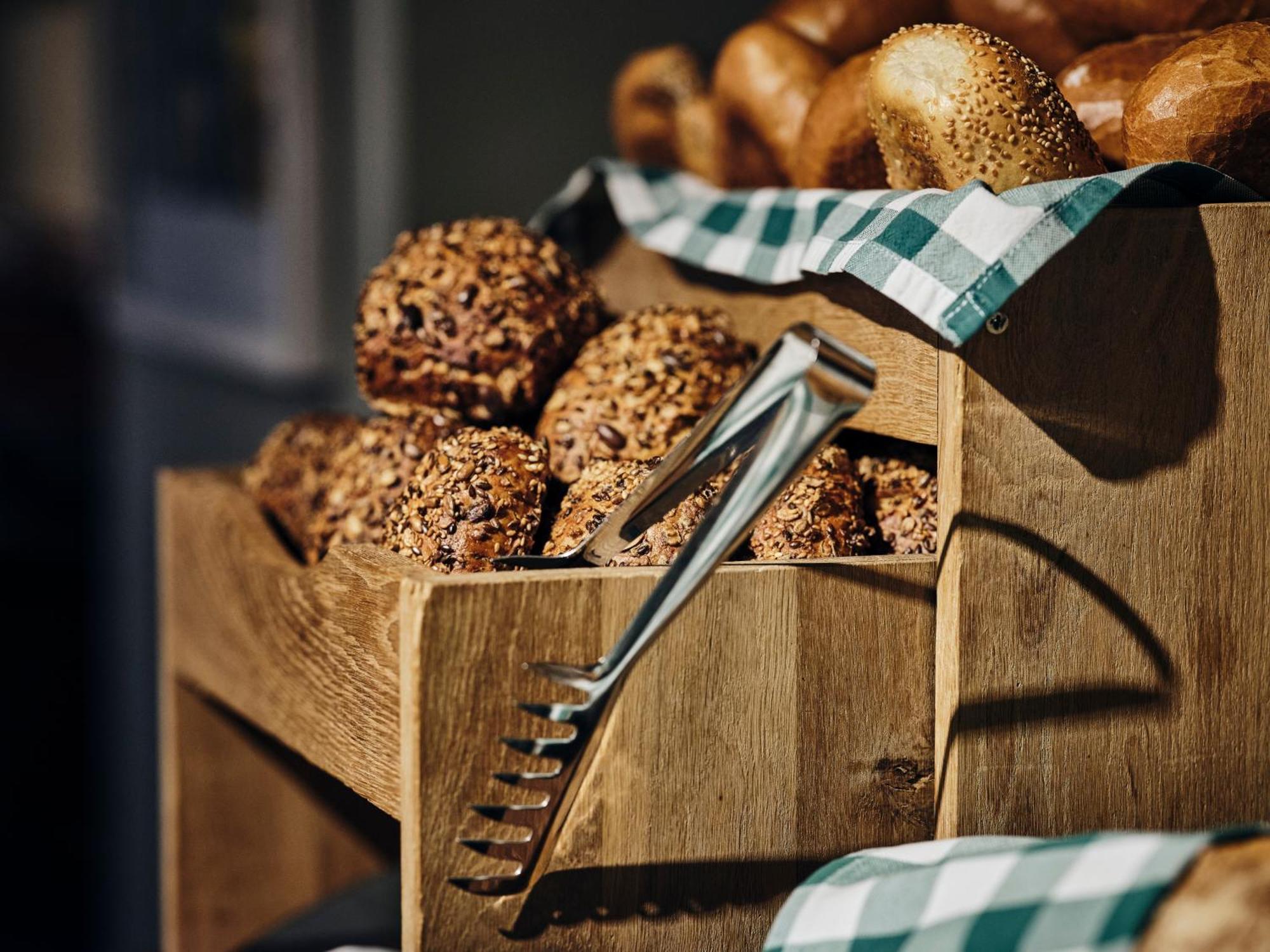 The Wellem, In The Unbound Collection By Hyatt Hotel Düsseldorf Eksteriør billede A bread knife