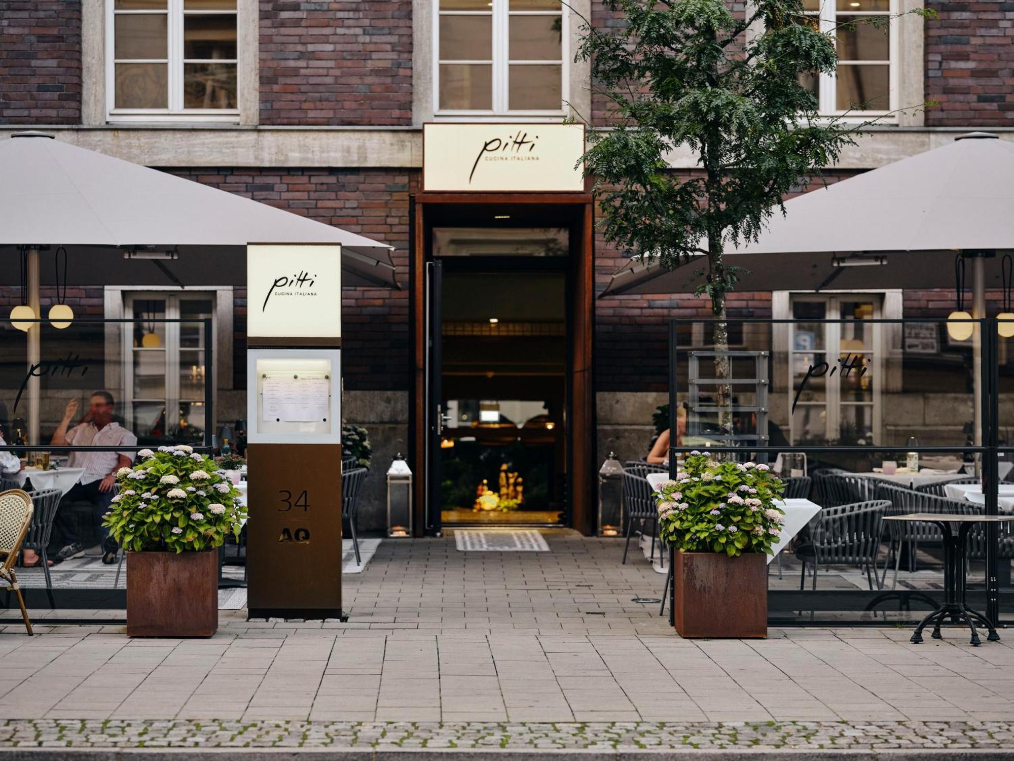 The Wellem, In The Unbound Collection By Hyatt Hotel Düsseldorf Eksteriør billede The restaurant in 2014